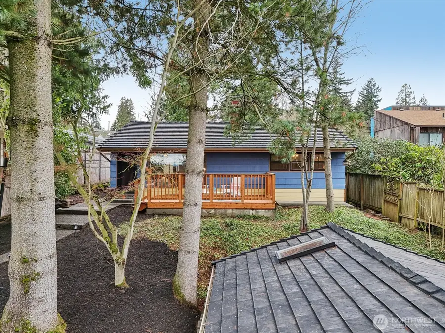 10219 15th Avenue Ne, Seattle, WA 98125 - Image #2