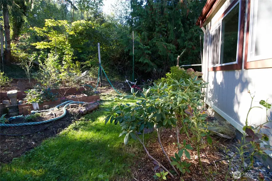 25123 120th Avenue Sw, Vashon, WA 98070 - Image #2