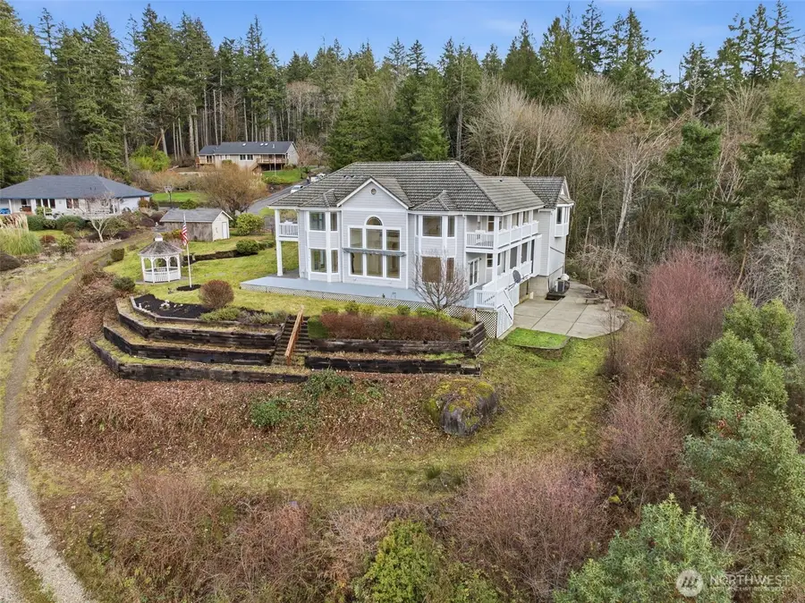 457 E Victor Road, Belfair, WA 98528 - Image #2