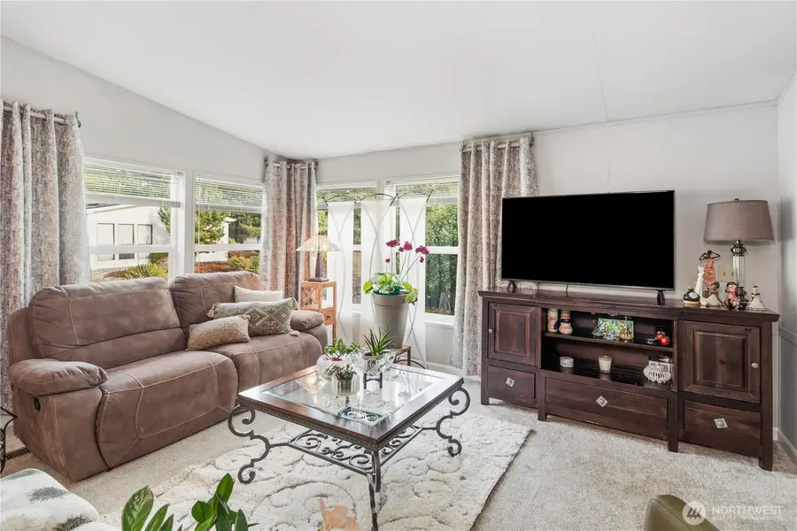 517 NW Silver Meadow Lane, Bremerton, WA 98311 - Image #3