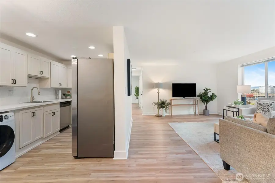 3209 Hoyt Avenue #201, Everett, WA 98201 - Image #2