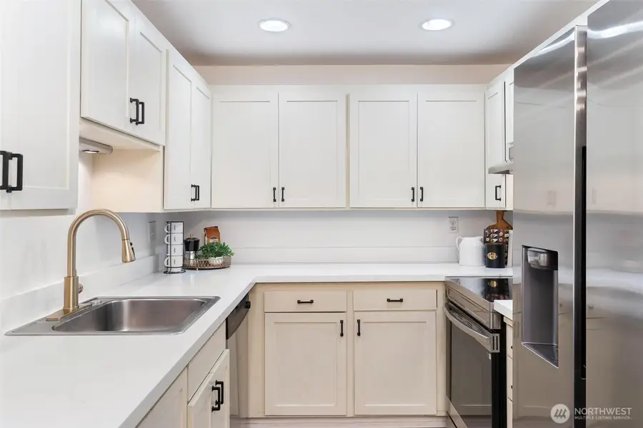 3209 Hoyt Avenue #201, Everett, WA 98201 - Image #3