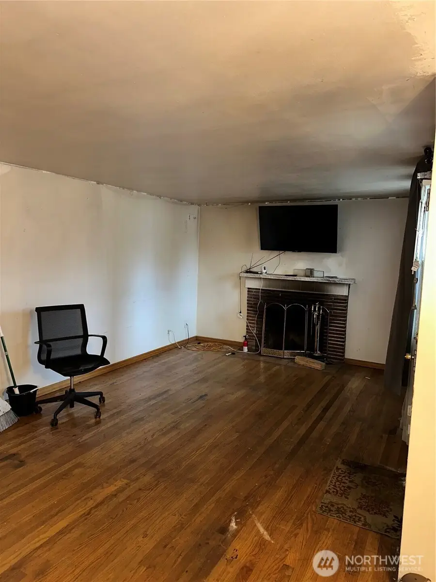 8444 54th Avenue S, Seattle, WA 98118 - Image #3