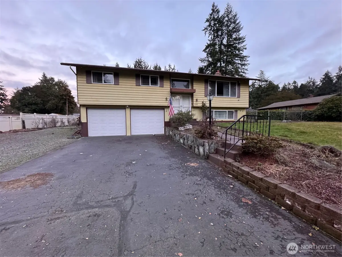 14309 11th Avenue S, Tacoma, WA 98444 - Image #1