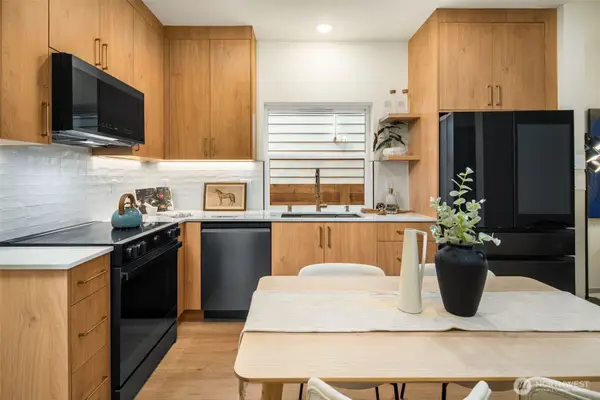 106 N 80th, Seattle, WA 98103