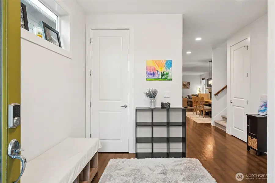 845 SW 96th Place, Seattle, WA 98106 - Image #2