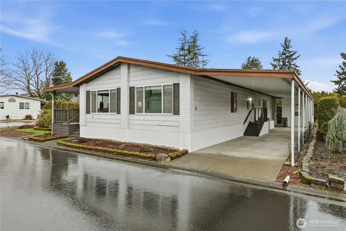 3611 I Street Ne #19, Auburn, WA 98002 - Image #1