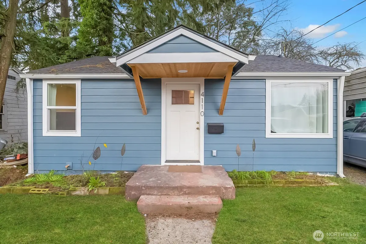 4110 W J Street, Bremerton, WA 98312 - Image #1