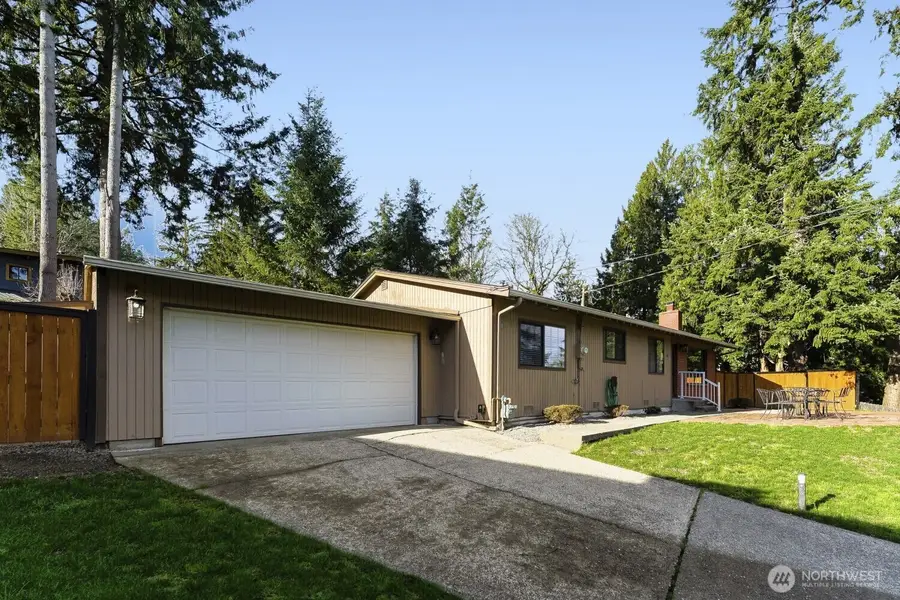715 Sunrise Place Sw, Issaquah, WA 98027 - Image #2