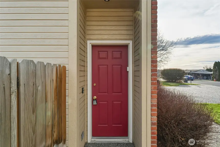 278 NE Deccio Road, College Place, WA 99324 - Image #2