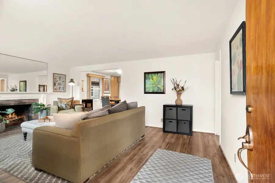 3542 43rd Avenue W, Seattle, WA 98199 - Image #2