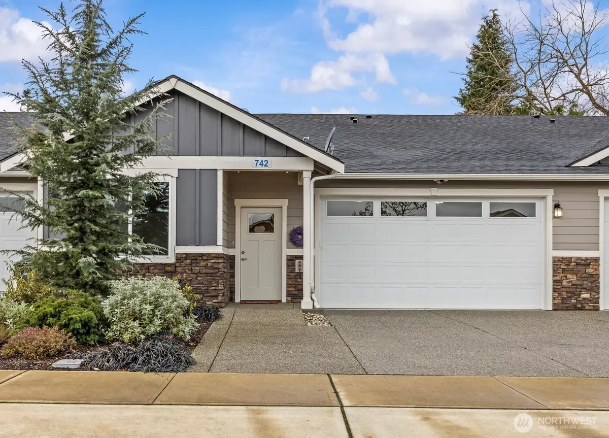 742 Parkland Loop, Sedro Woolley, WA 98284 - Image #1