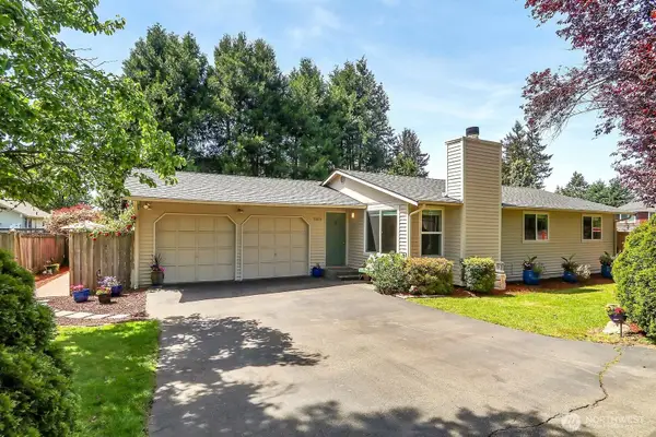 12419 NE 107th Place, Kirkland, WA 98033