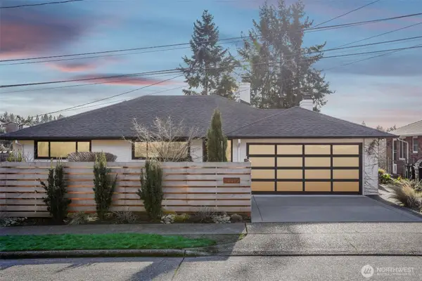 4015 SW Donovan Street, Seattle, WA 98136