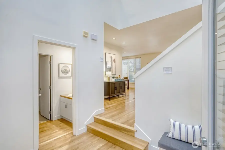 608 Bellevue Way Se #F1, Bellevue, WA 98004 - Image #3