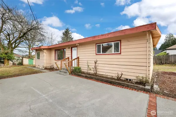 3414 S 200th Street, SeaTac, WA 98198