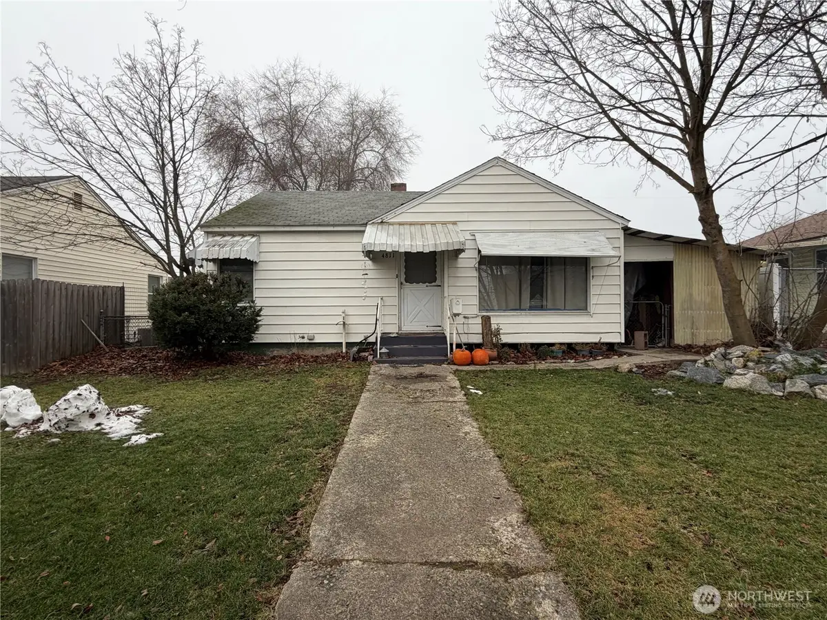 4811 N Oak St, Spokane, WA 99205 - Image #1