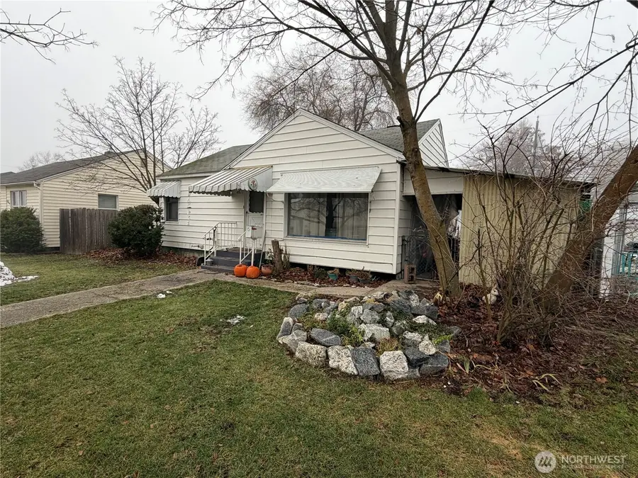 4811 N Oak St, Spokane, WA 99205 - Image #2