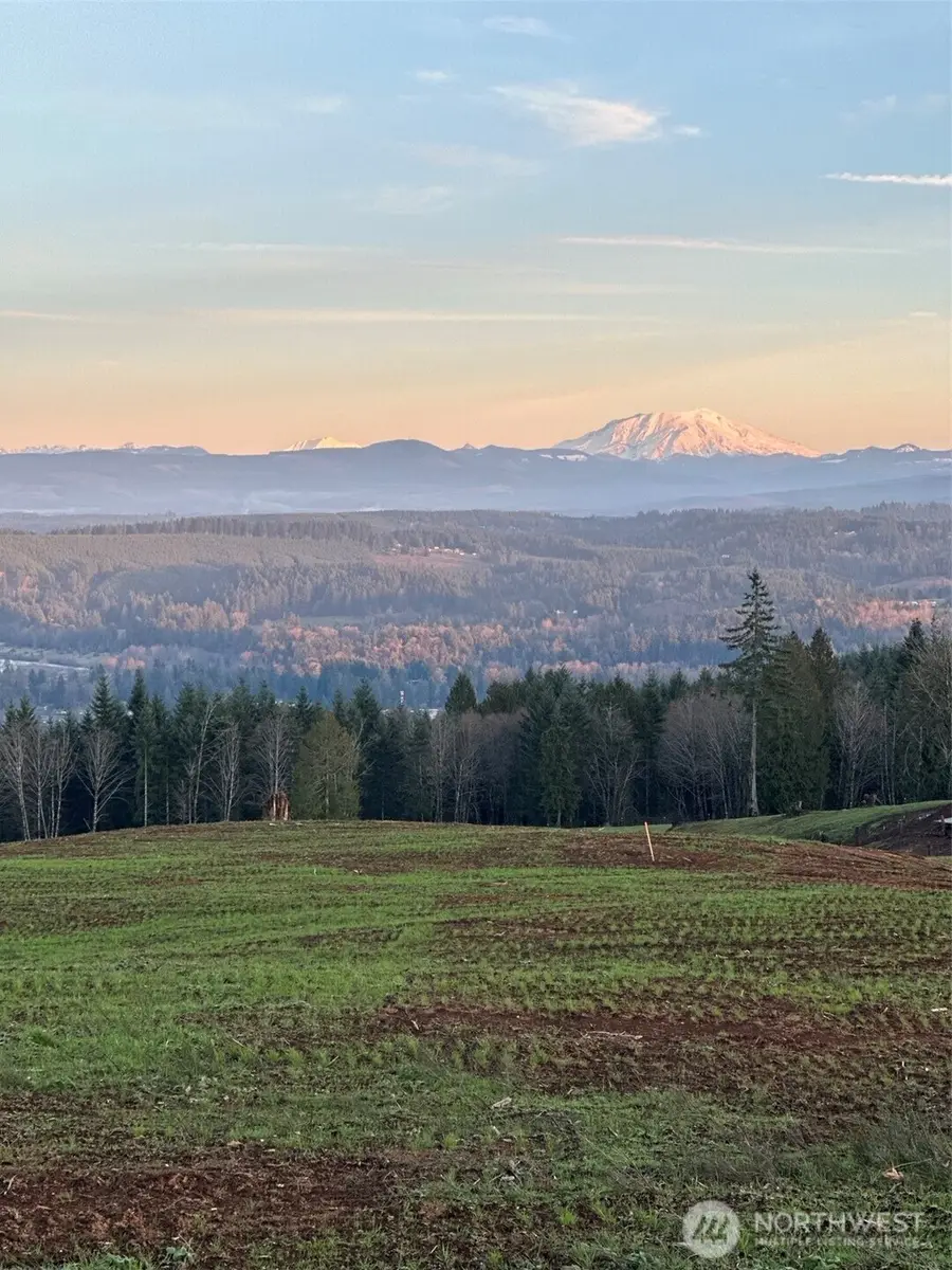 212 Suncrest Drive #1, Castle Rock, WA 98611 - Image #2