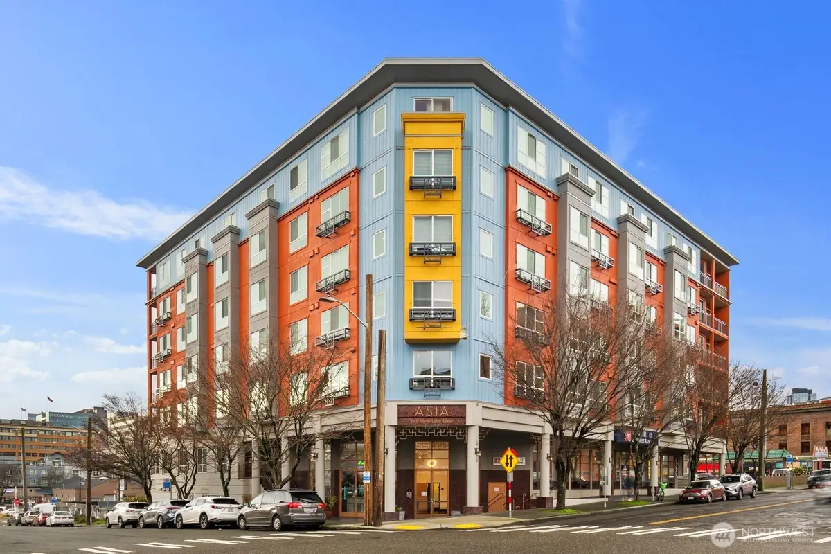 668 S Lane Street #314, Seattle, WA 98104 - Image #1
