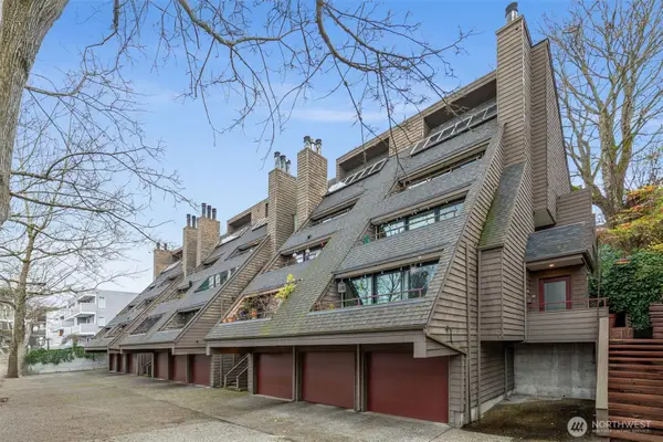 3030 14th Avenue W #304, Seattle, WA 98119