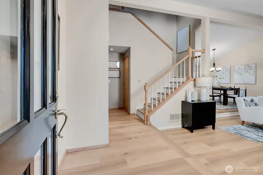 10825 NE 62nd Street, Kirkland, WA 98033 - Image #2