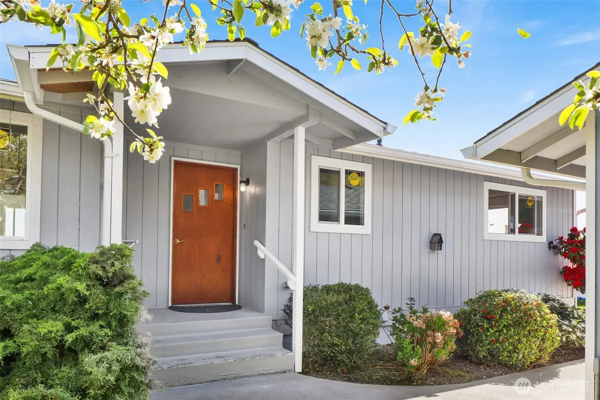 11586 Scott Road, Bow, WA 98232 - Image #1