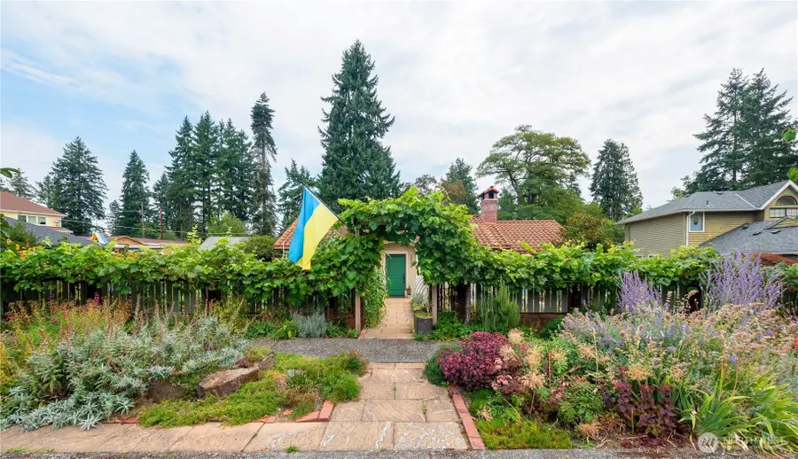 16532 21st Avenue Ne, Shoreline, WA 98155 - Image #2