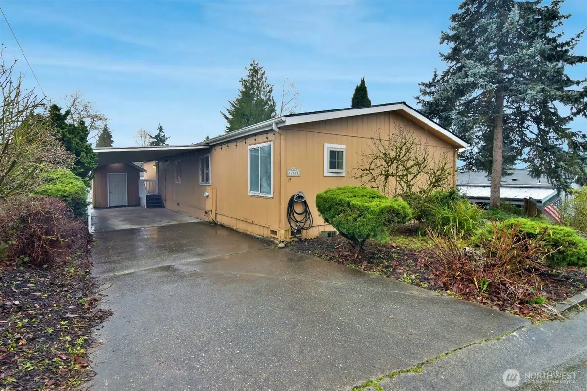 12611 NE 197th Street, Bothell, WA 98011 - Image #1