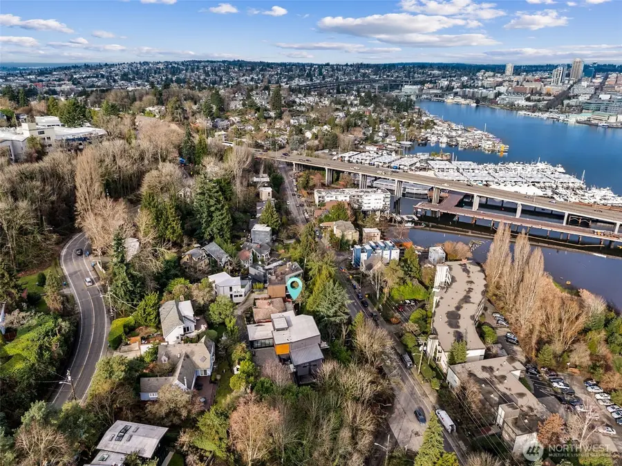 2409 Boyer Avenue E, Seattle, WA 98112 - Image #3