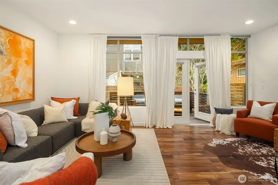 2806 14th Avenue W #A, Seattle, WA 98119 - Image #2