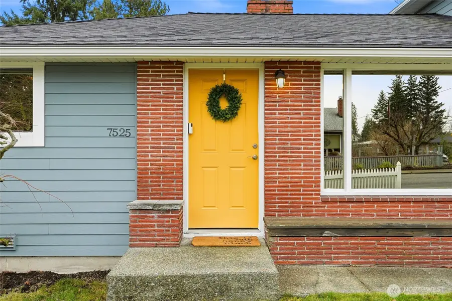 7525 Beverly Lane, Everett, WA 98203 - Image #2
