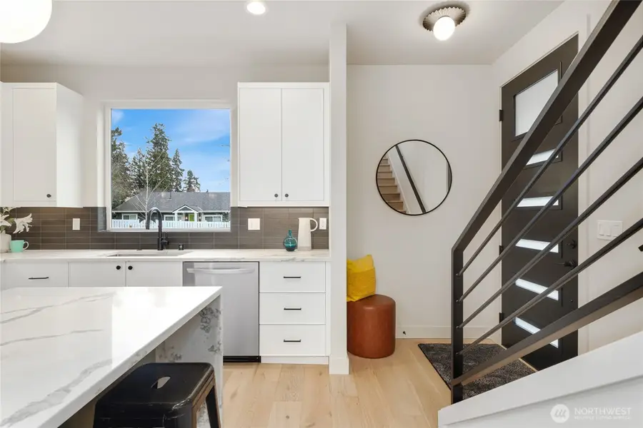 8106 126th Avenue Ne, Kirkland, WA 98033 - Image #3