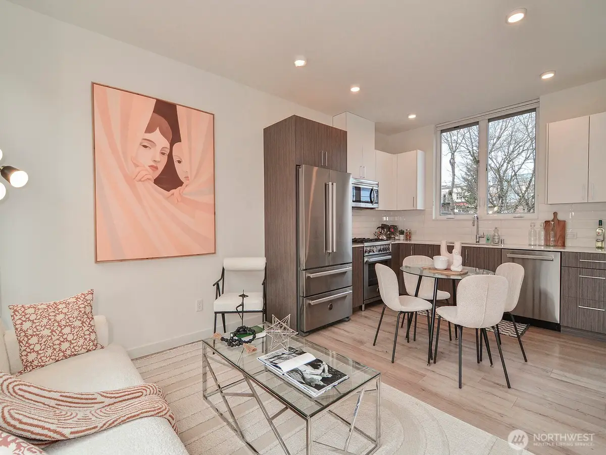 6539 4th Avenue Ne, Seattle, WA 98115 - Image #1