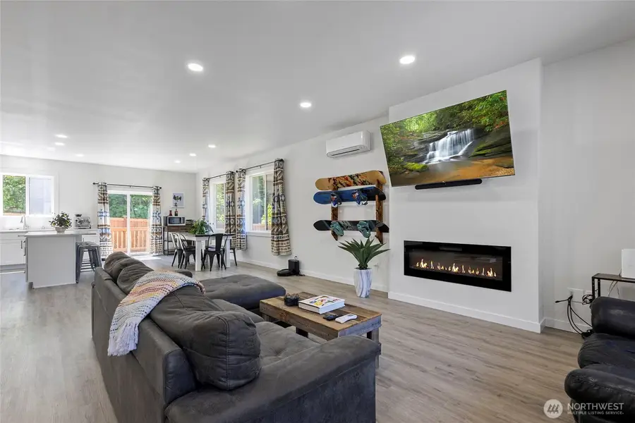 7952 Apache Drive, Maple Falls, WA 98266 - Image #2