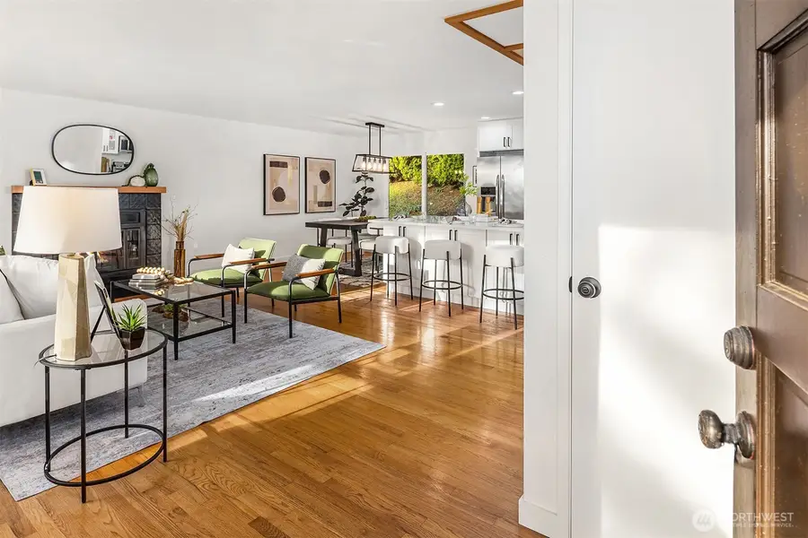 11214 80th Avenue Ne, Kirkland, WA 98034 - Image #3