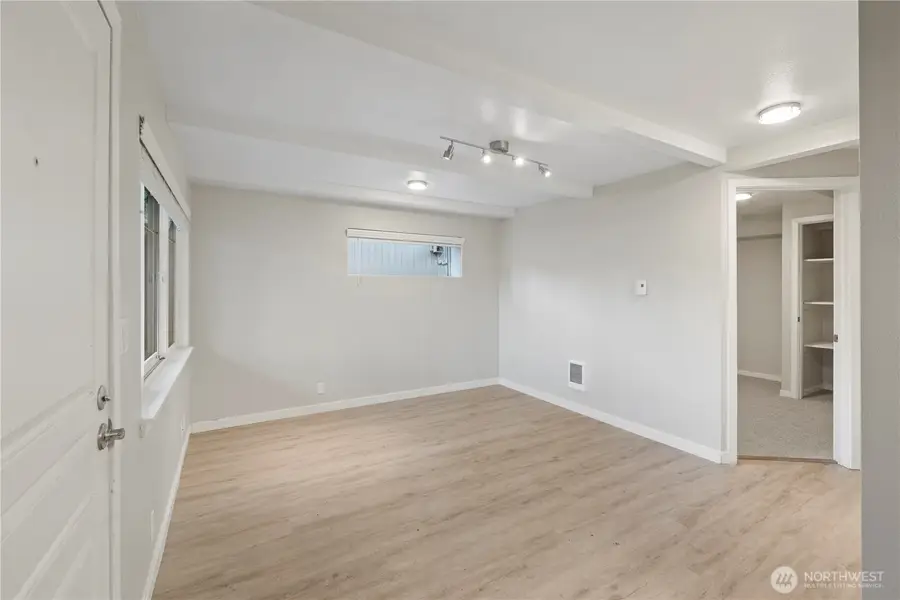 4811 S 252nd Place, Kent, WA 98032 - Image #3