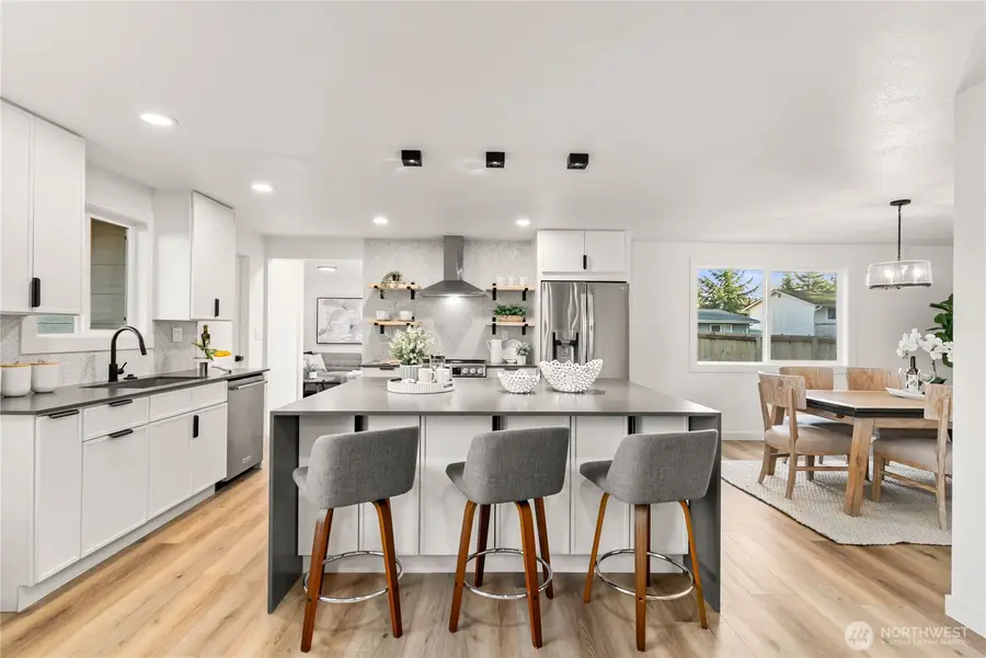 8922 14th Place Se, Lake Stevens, WA 98258 - Image #2