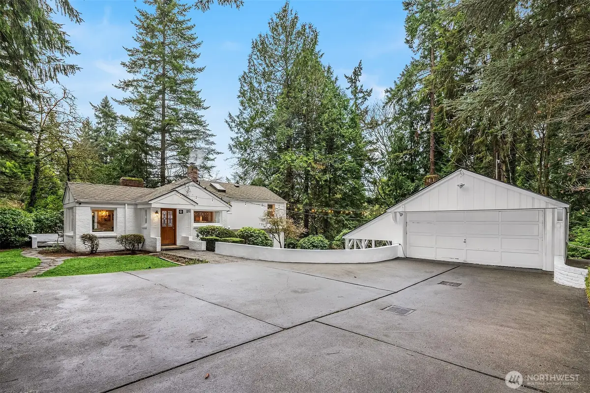 17899 40th Avenue Ne, Lake Forest Park, WA 98155 - Image #1
