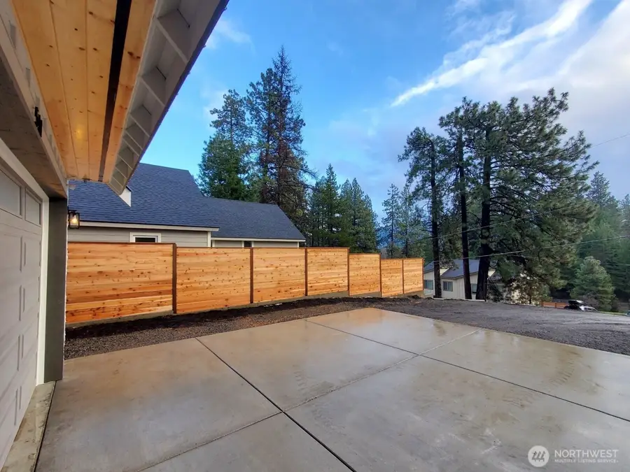 511 W 2nd Street, Cle Elum, WA 98922 - Image #2