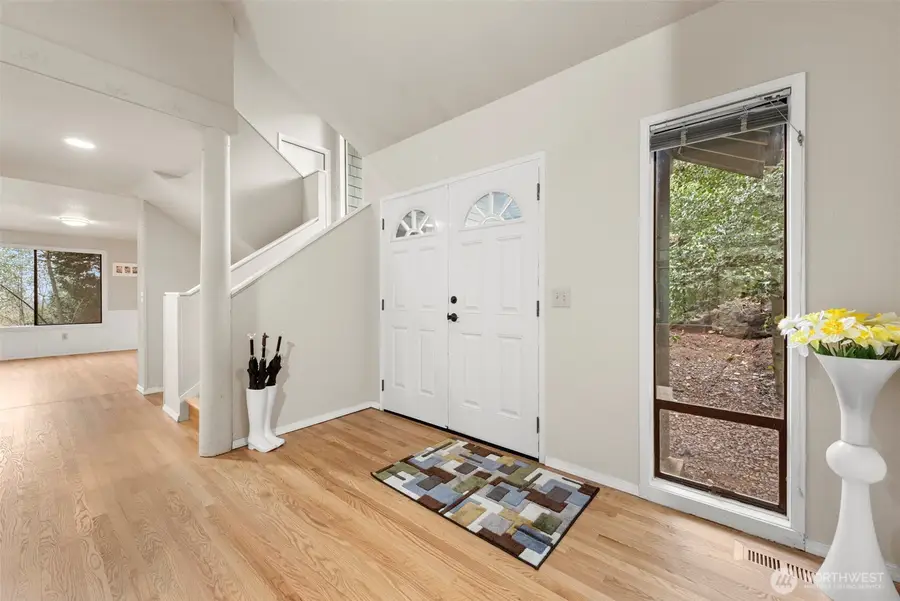 4727 153rd Avenue Se, Bellevue, WA 98006 - Image #3