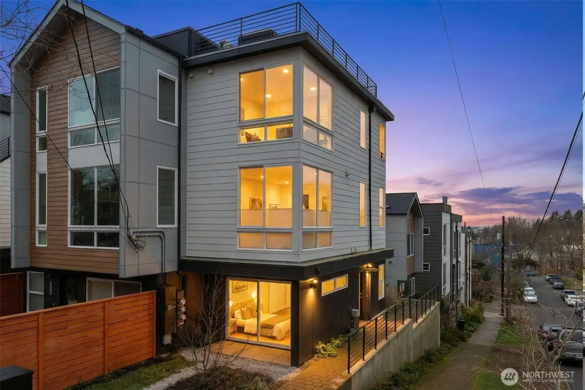 2915 S Dearborn, Seattle, WA 98144 - Image #1