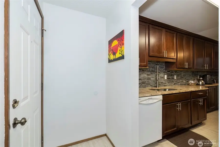 3400 Narrows View Lane Ne #204, Bremerton, WA 98310 - #3