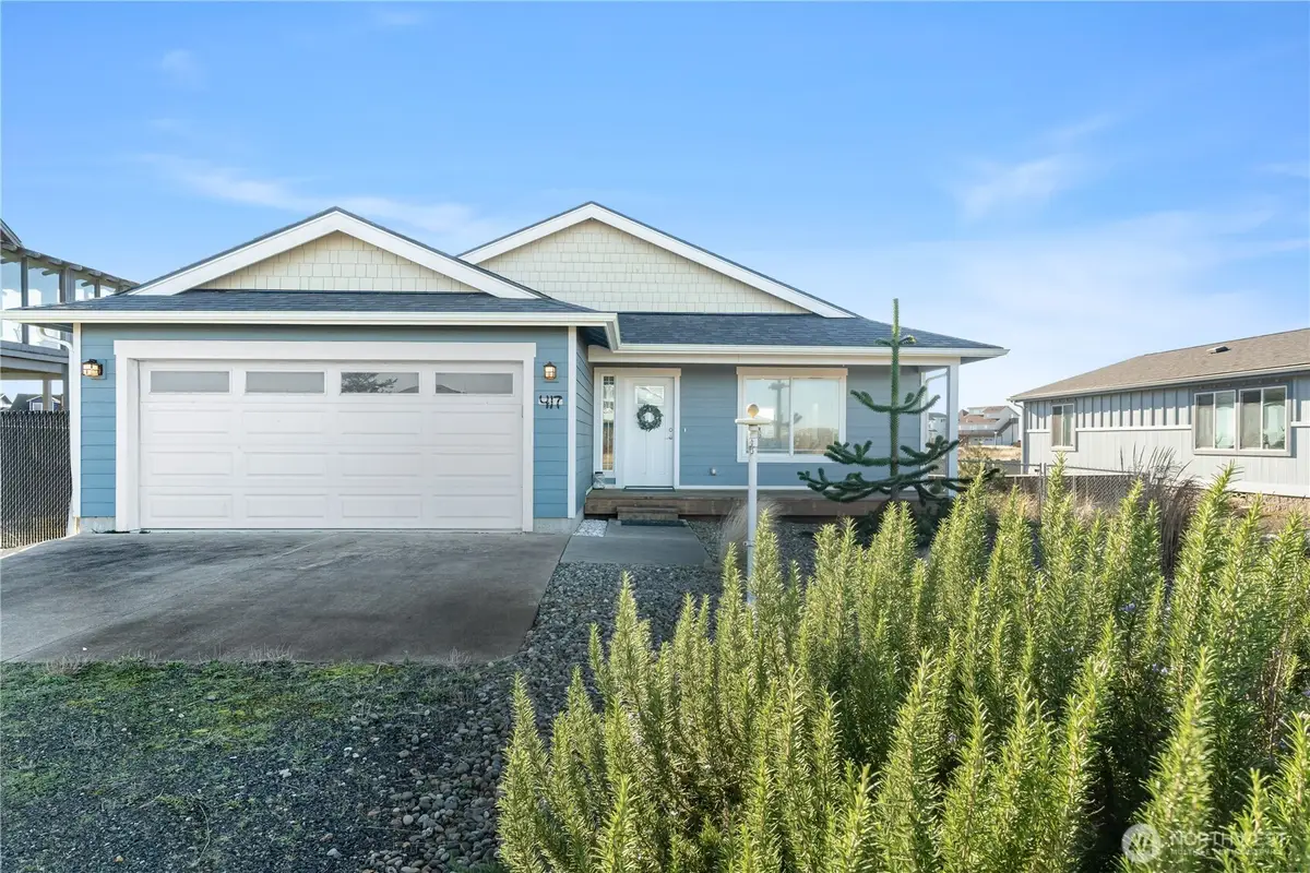 417 Riviera Street Sw, Ocean Shores, WA 98569 - Image #1