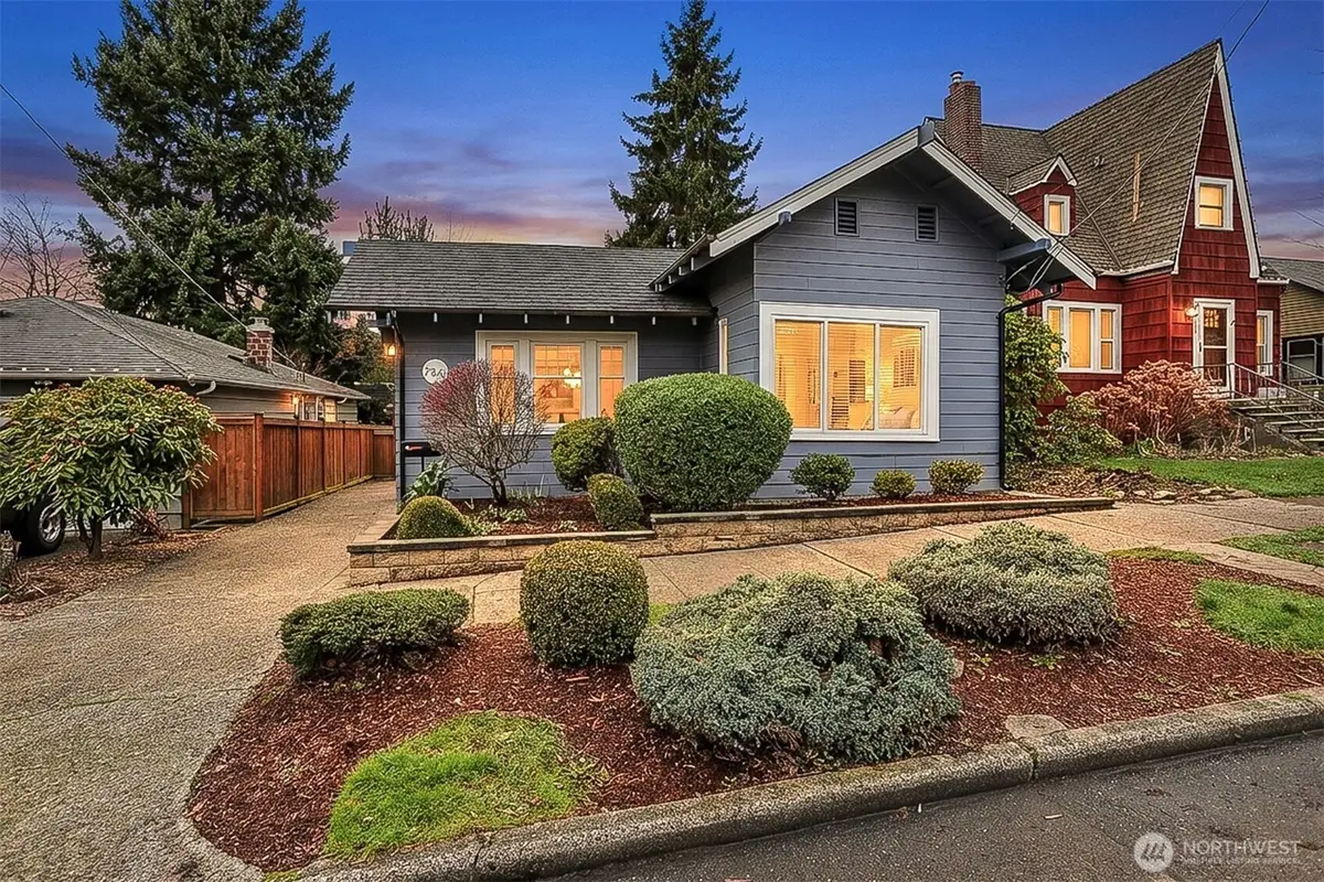 7341 11th Avenue Nw, Seattle, WA 98117 - Image #1