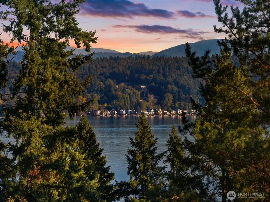 17505 NE 4th Place, Bellevue, WA 98008 - Image #2