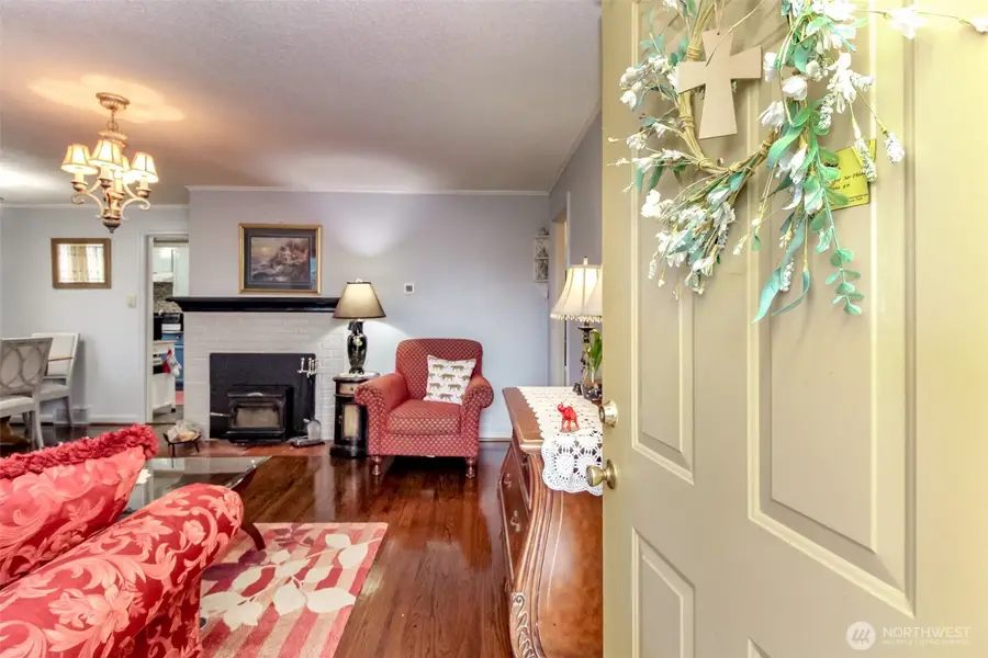 1237 S Ridgewood Avenue, Tacoma, WA 98405 - #3