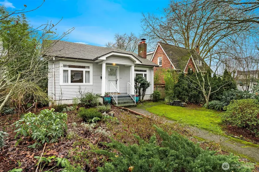 5006 37th Avenue Ne, Seattle, WA 98105 - Image #2