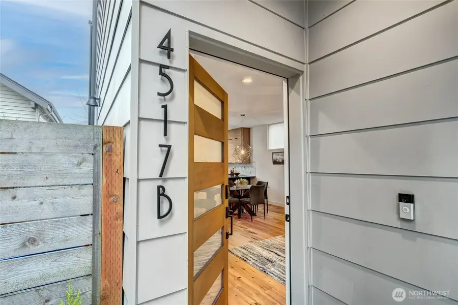 4517 Sunnyside Avenue N, Seattle, WA 98103 - Image #2