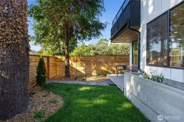 10717 2nd Avenue Nw, Seattle, WA 98177